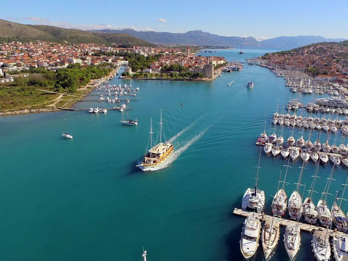 Villa Bubi Trogir 0*,