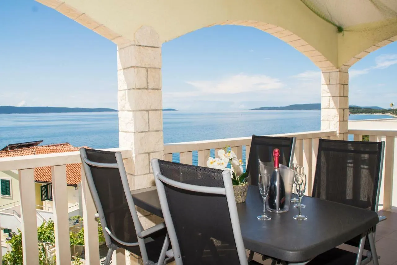 Villa Bubi Trogir Apartment