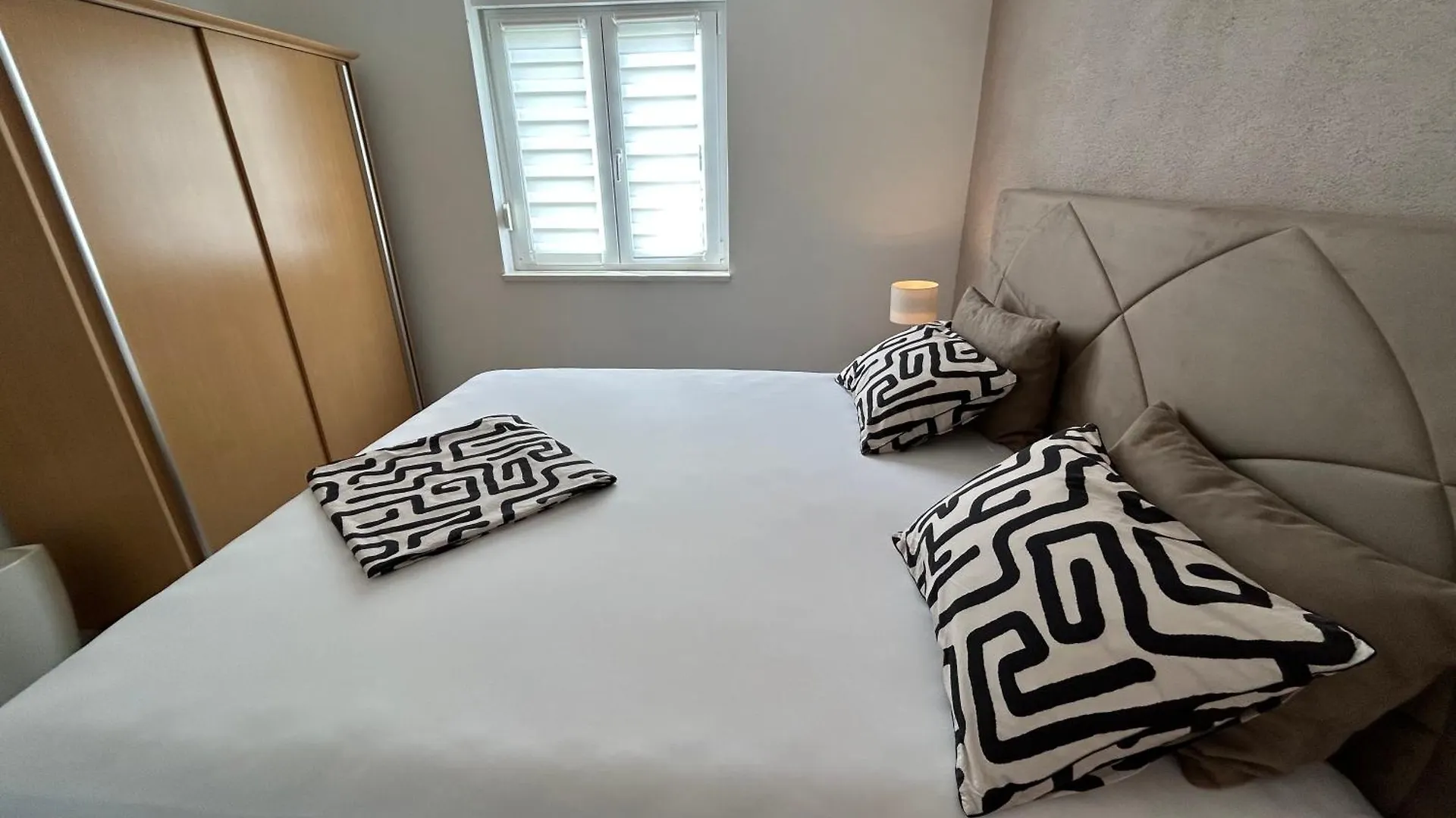Villa Bubi Trogir 0*,  Croatia
