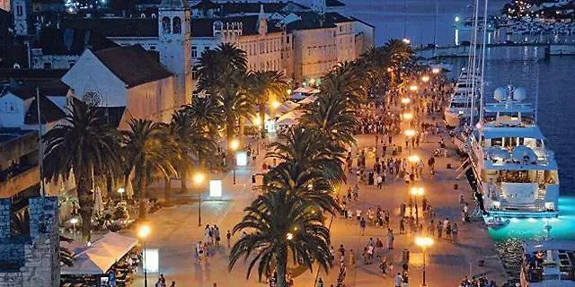 Villa Bubi Trogir 0*,  Croatia